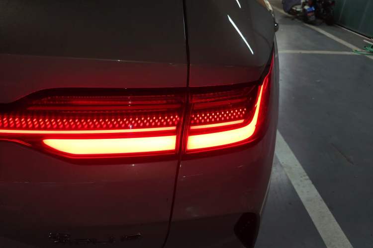 Used BYD Song PLUS New Energy 2023 Champion Edition EV 520KM Flagship Model
