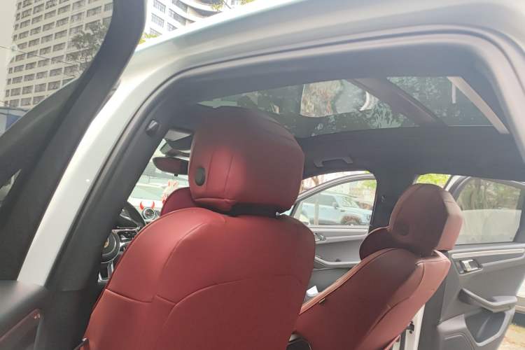 Used Porsche Macan 2017 Macan 2.0T Headliner