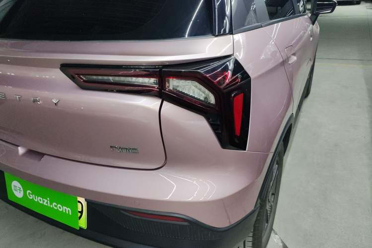 Used Geometry E Firefly 2023 401 km Super-Liked Special Edition 5 Seats