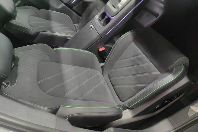 Used VOYAH FREE 2025 318 318 km Rear-Drive Touring Edition