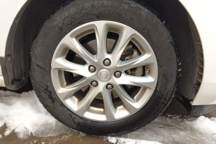 Used Buick GL6 2018 18T 6-Seater Elite Model
