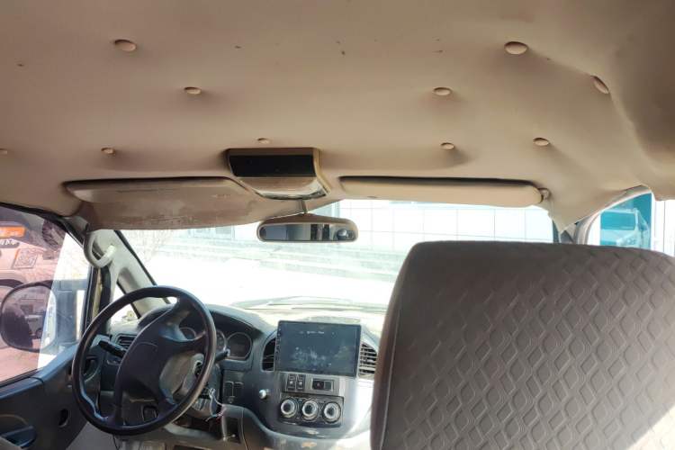 Used FORTHING Lingzhi 2014 M5 Q7 2.0L 7-seat Long-wheelbase Comfort Version
