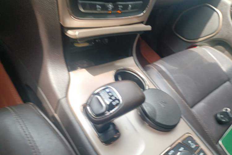 Used Jeep Grand Cherokee 2014 3.6L Flagship Prestige Edition
