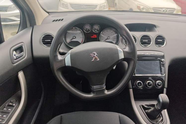 Used Peugeot 408 2013 1.6L Manual Comfort Edition