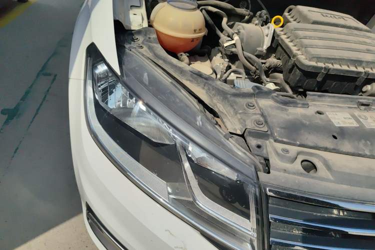 Used Volkswagen Santana 2019 1.5L Automatic Fashion Edition China VI Right Front Headlight