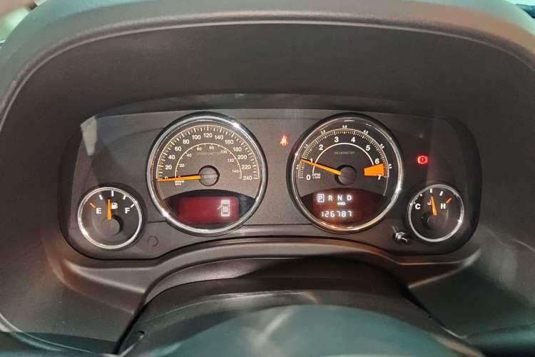 Used Jeep Compass 2013 2.4L four-wheel-drive sport version