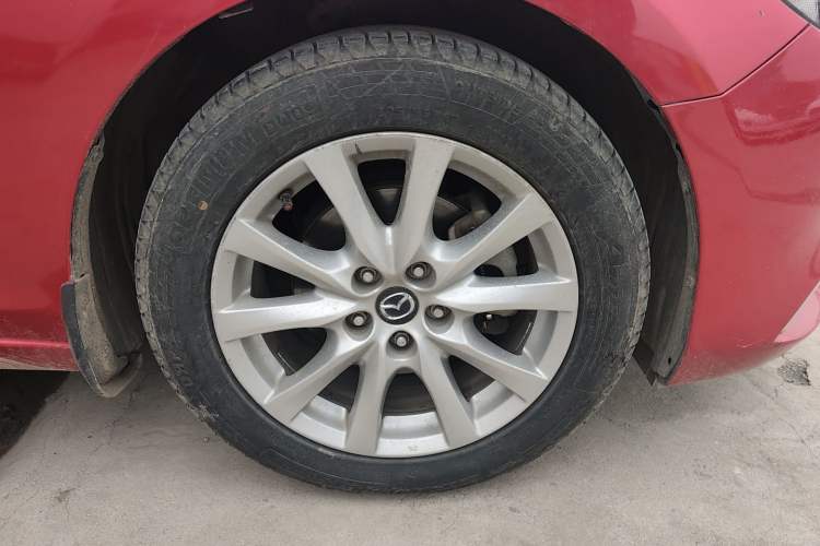 Used Mazda Atenza 2017 2.0L Blue Sky Luxury Edition Right Front Wheel Hub