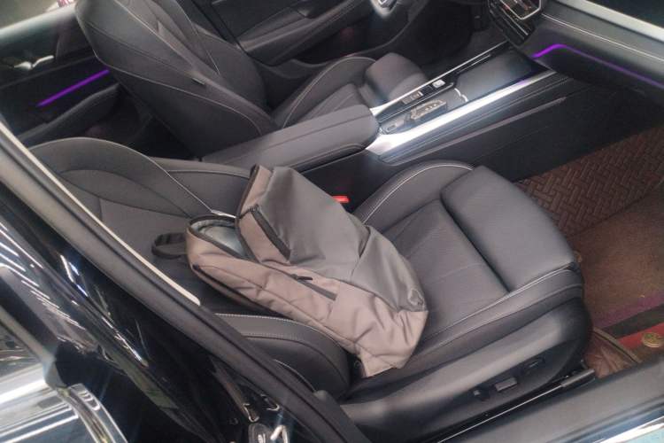 Used Volkswagen Passat 2025 Pro 380TSI Dragon Edition Right Front Seat