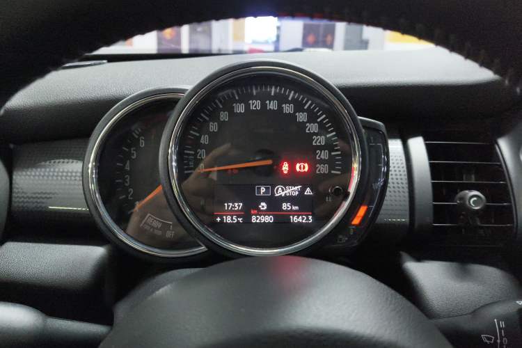 Used MINI MINI 2016 1.5T COOPER Five-Door Edition