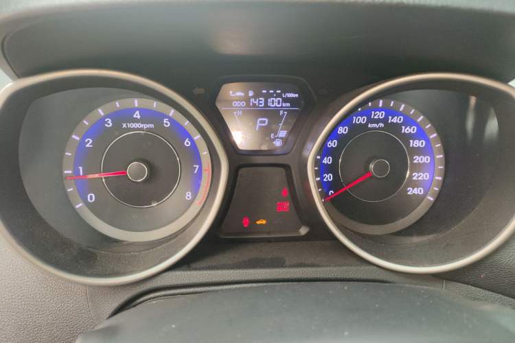 Used Hyundai Elantra (5th Generation / Langdong) 2016 1.6L Automatic Smart Version Instrument Cluster