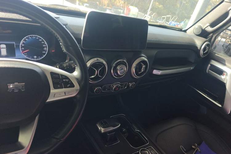 Used BAIC Off-Road BJ40 2023 2.0D Automatic Four-Wheel Drive Blade Hero Edition Adventurer Type