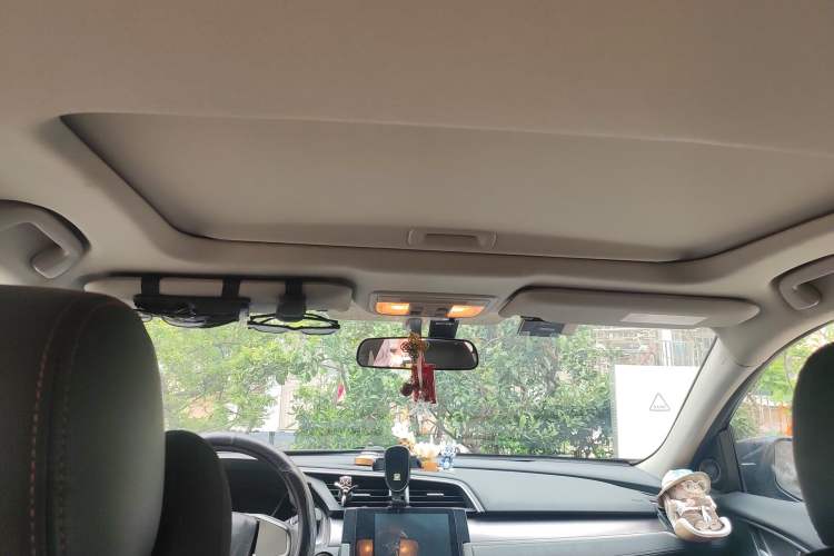 Used Honda Civic 2016 220TURBO CVT Luxury Edition Headliner