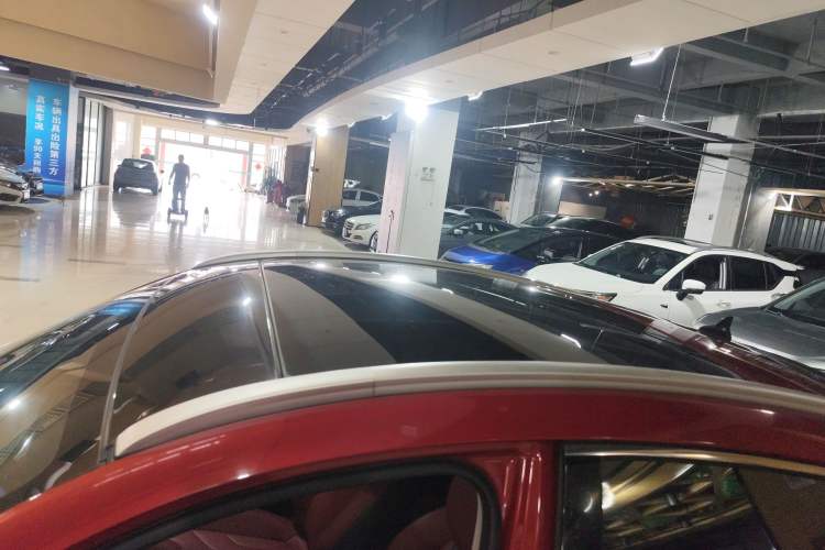 Used CHANGAN CS85 COUPE 2019 1.5T DCT Luxury Version China VI Standard Roof