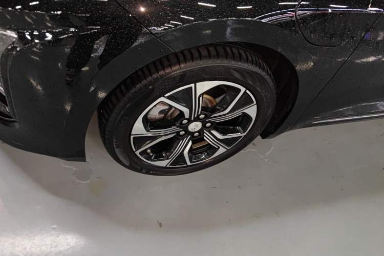 Used Hongqi E-QM5 2023 Revised Version Basic Travel Edition