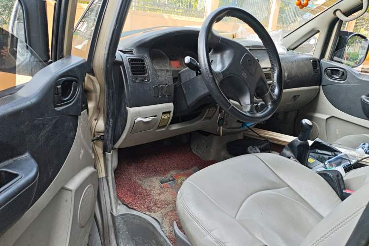 Used FORTHING Lingzhi 2015 M3 1.6L 7-Seater Comfort Model
