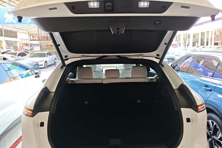 Used XPeng G6 2023 580 Long-Range Pro
