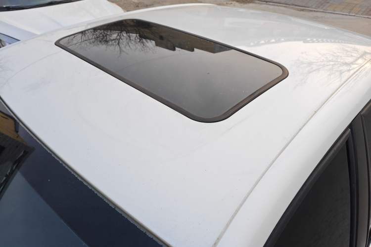 Used Citroen C4L 2014 1.6THP Intelligent Drive Automatic Dynamic Model Roof