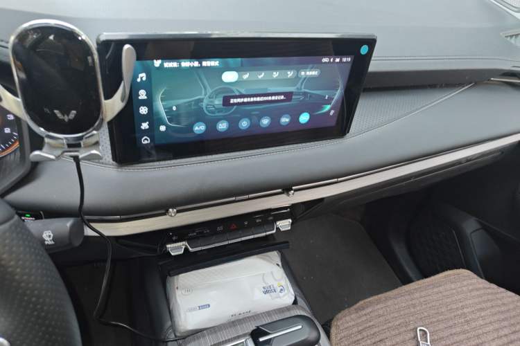 Used Wuling Jiachen 2022 1.5T CVT Deluxe Flagship Edition Audio And AC Panel