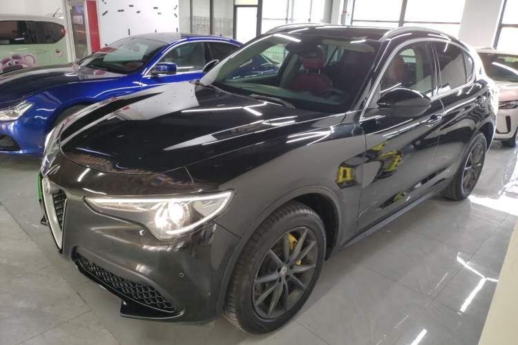 Used Alfa Romeo Stelvio 2017 2.0T 200HP Luxury Edition