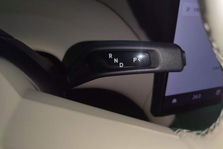 Used Xiaomi Auto YU7 2025 Ultra-Long Range Rear-Wheel Drive Version
