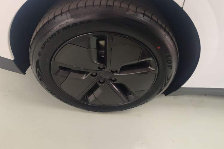 Used Li Auto Li Auto i6 2025 Model Two-Wheel-Drive Standard Type