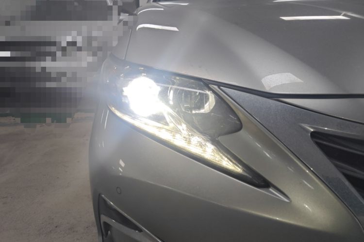 Used Lexus ES 2015 300h Comfort Edition Right Front Headlight