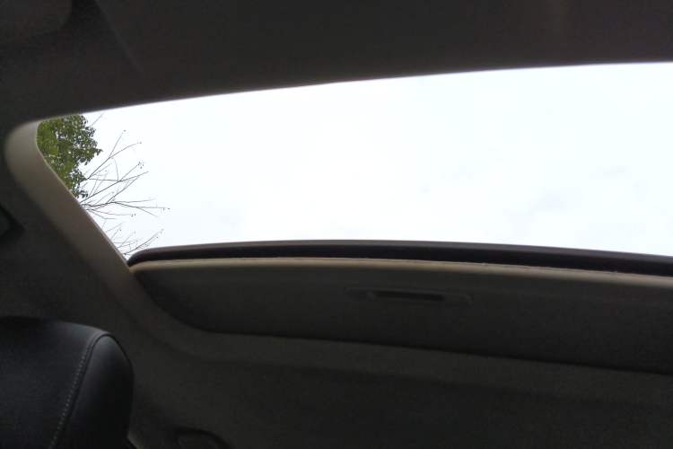 Used Ford Escort 2015 1.5L Automatic Fashion Model
