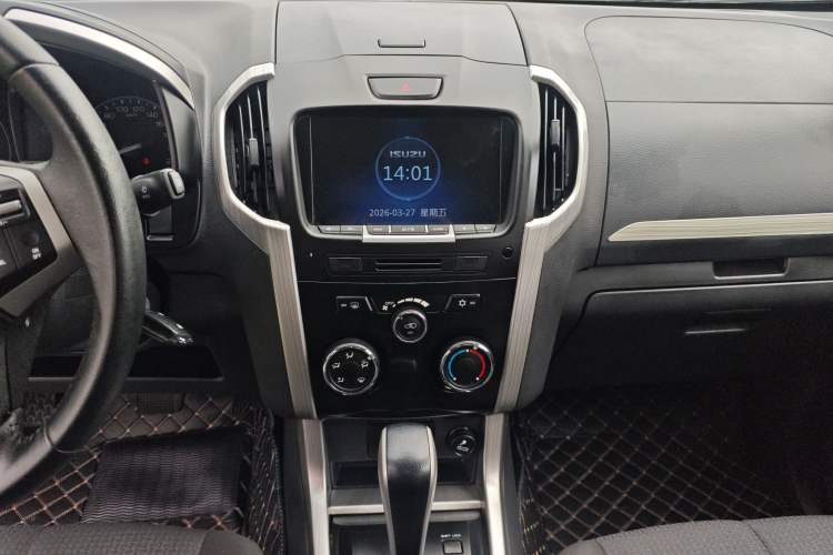 Used Isuzu D-MAX 2018 3.0T Two-Wheel Drive Automatic Elite Version 4JJ1-TC HI
