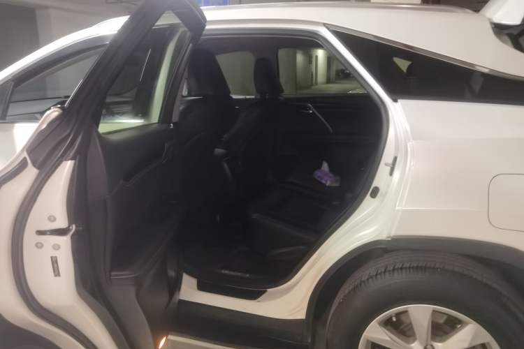 Used Lexus RX 2016 300 Two-Wheel Drive Elite Version China V Standard Left Rear Seat