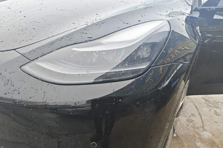 Used Tesla Model Y 2022 Rear-Wheel-Drive Version
