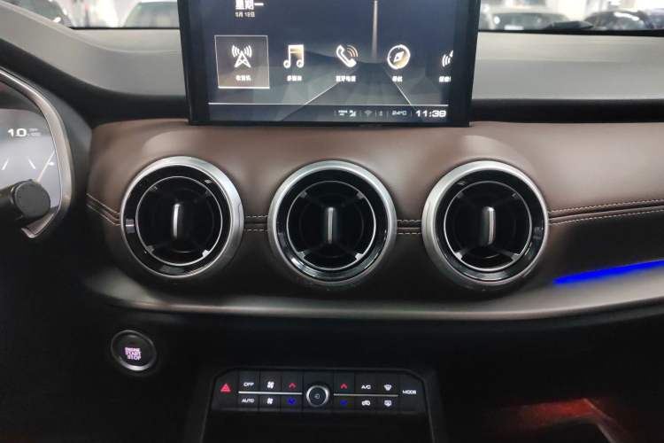 Used Wey VV6 2018 2.0T Two-Wheel-Drive Ultra-Luxury Version China V Standard