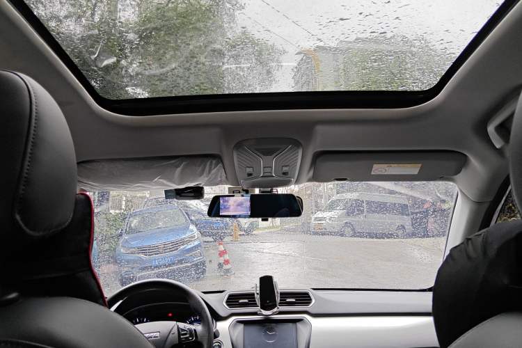 Used Haval H2 2018 1.5T Dual-Clutch Two-Wheel Drive Fashion Model China VI Standard