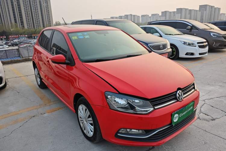 Used Volkswagen Polo 2016 1.6L Automatic Comfort Model
