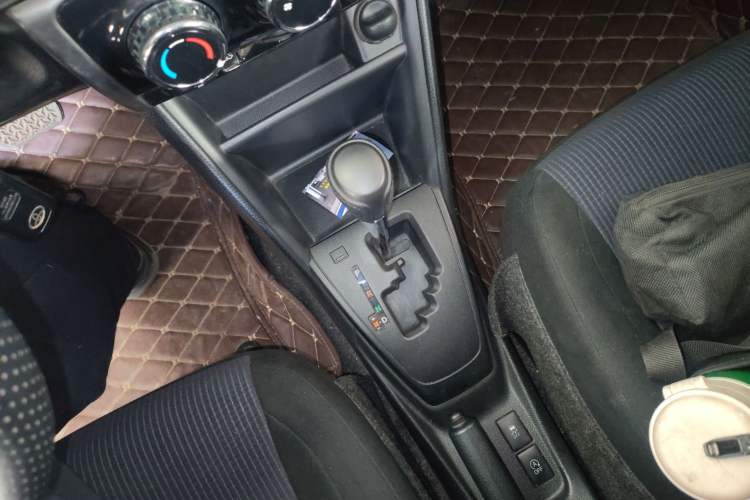 Used Toyota YARiS L Zhi Xuan 2016 Revised 1.5E CVT Charming Edition