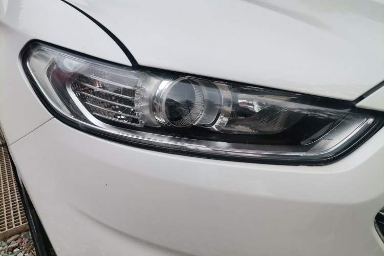 Used Ford Mondeo 2013 1.5L GTDi180 Fashion Edition Right Front Headlight