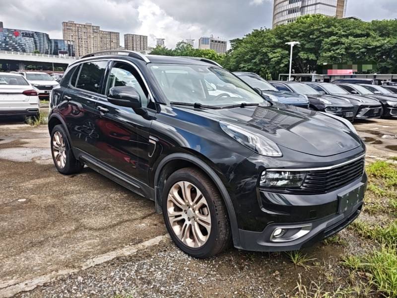 Used Lynk & Co 01 2017 2.0T Two-Wheel Drive Pro Edition — 3