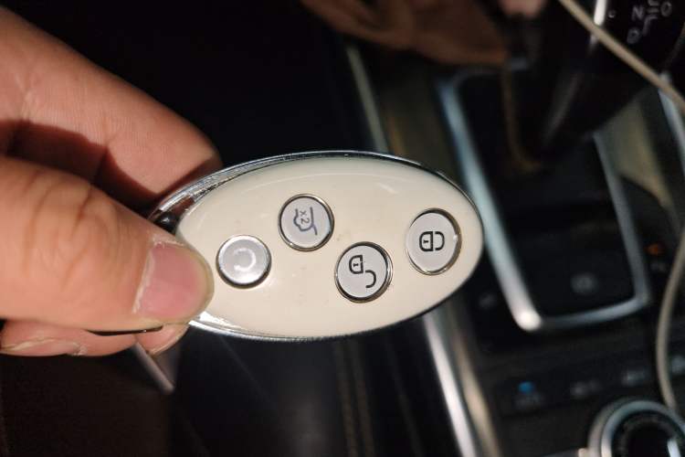 Used BYD Song New Energy 2017 Song DM 1.5TID All-Wheel Drive Luxury Model
