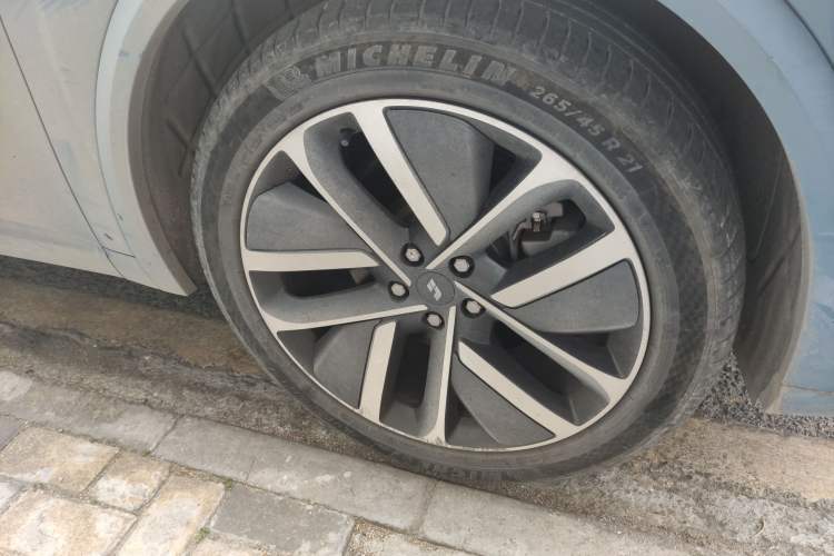 Used Li Auto L9 2022 Max model