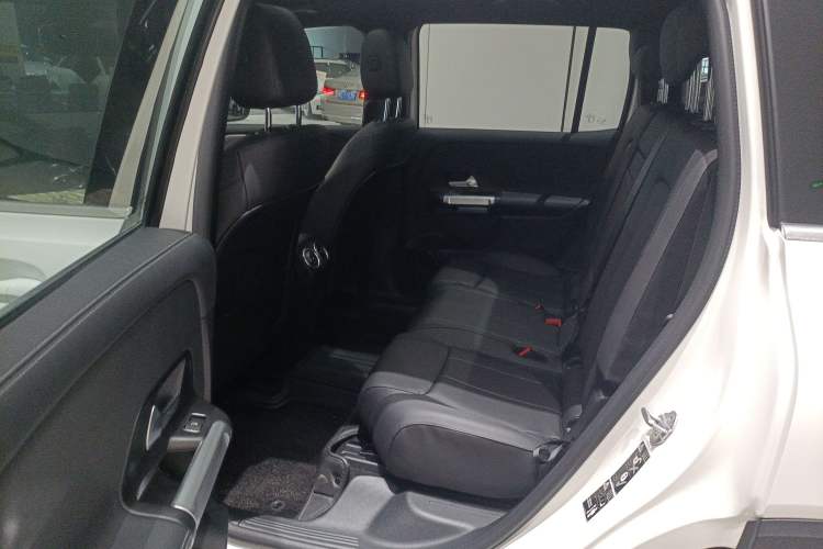 Used Mercedes-Benz GLB 2022 Second Facelift GLB 200 Fashion Edition
