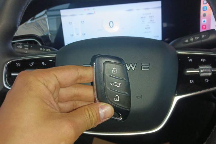 Used Roewe D7 2025 EV 510km Rear-Drive Navigation Edition Vehicle Key