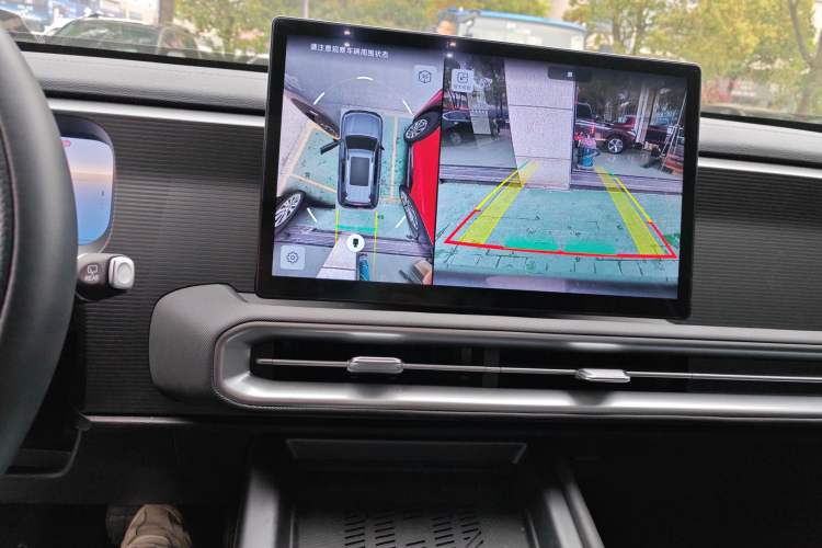 Used BAIC Off-Road BJ30 2024 1.5T Magic Electric Drive Advanced Version Audio And AC Panel