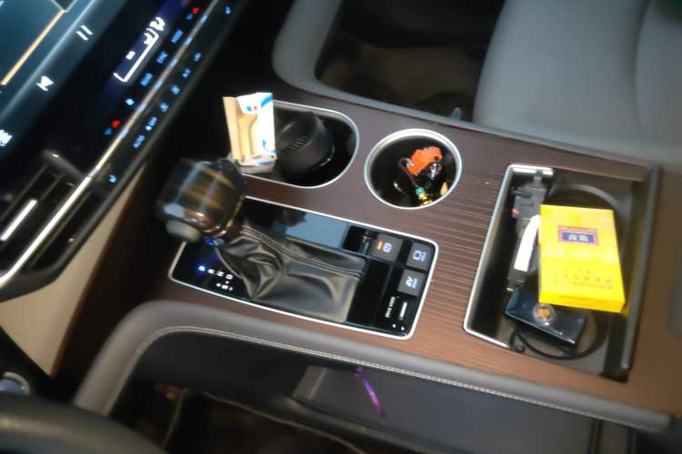 Used Toyota Sienna 2021 2.5L Hybrid Luxury Edition