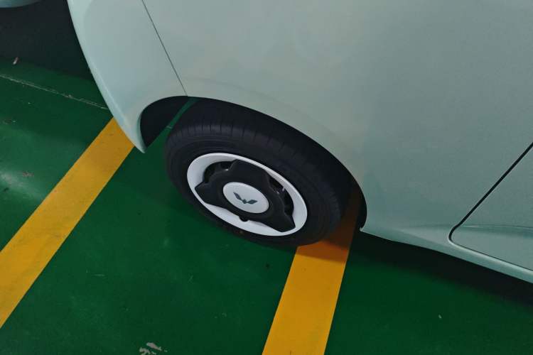 Used Wuling Hongguang MINIEV 2024 3rd Generation 215km Youth Edition