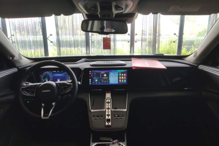 Used Haval Fierce Dragon Max 2023 1.5L Hi4 105 Four-Wheel Drive Smart Flagship Edition Center Console