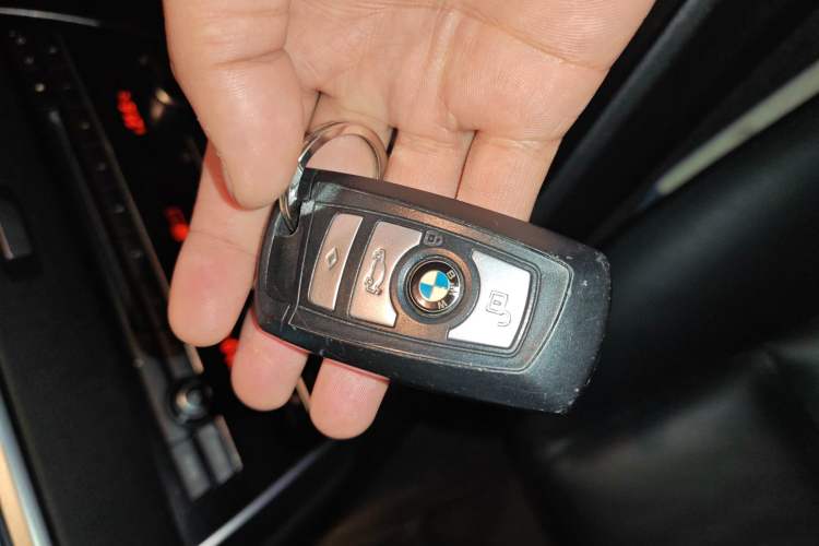 Used BMW 5 Series GT 2014 528i Leading Model