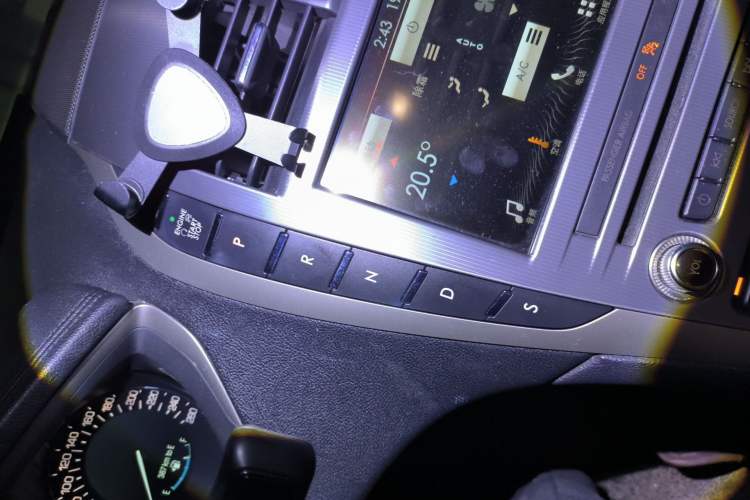 Used Lincoln MKZ 2017 2.0T Luxury Edition Gear Lever