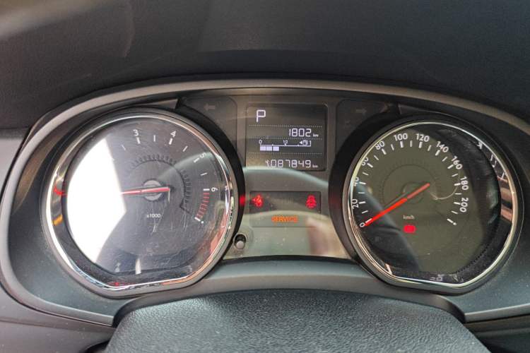 Used Citroen C3-XR 2015 1.6THP Automatic Pioneer Model Odometer Close Up