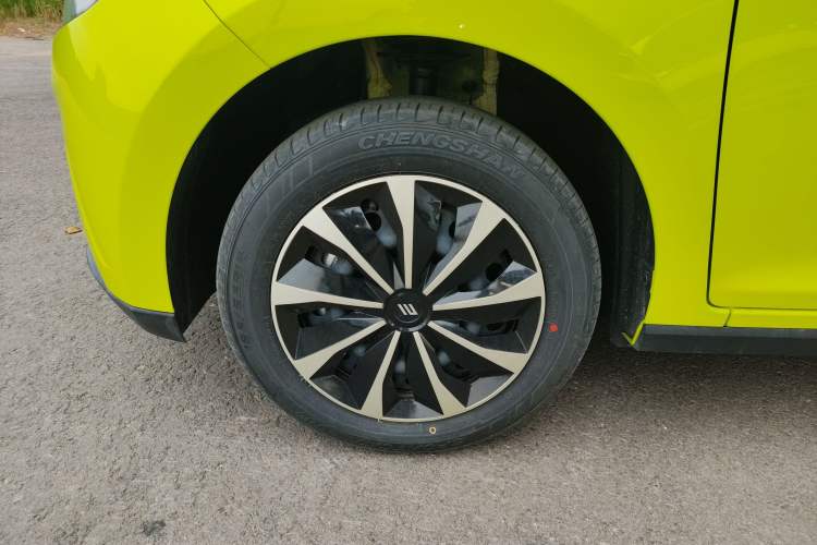 Used JMEV Xiao Qilin 2024 201km Comfort Version
