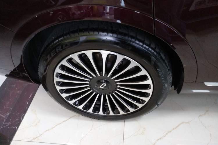 Used Hima AITO M9 2025 Extended-Range Ultra Version 52 kWh 6-Seater