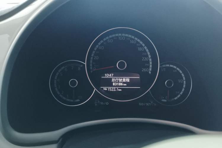 Used Volkswagen Beetle 2015 180TSI model
